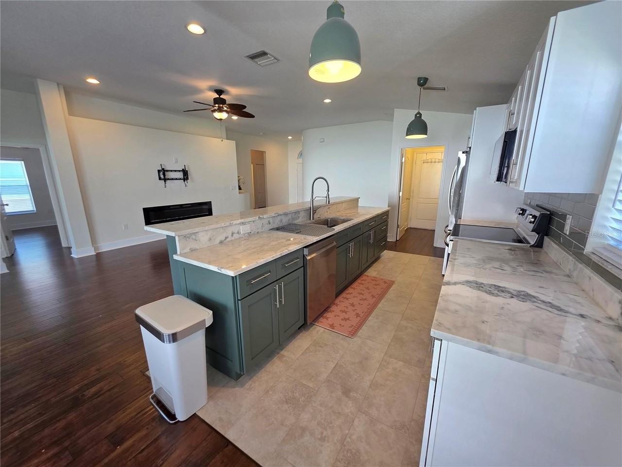 730 Straw Lake Dr - Photo 4 of 32
