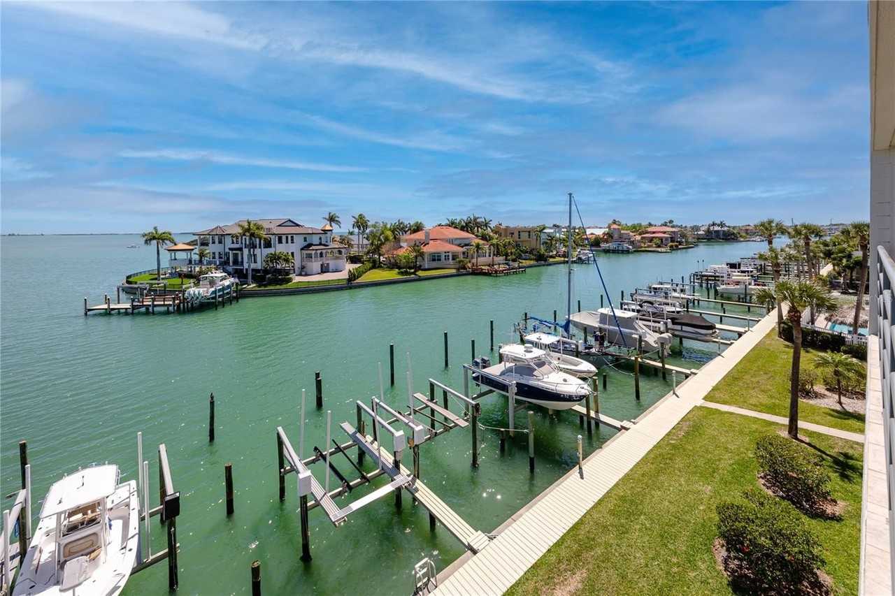 363 Pinellas Bayway S #48