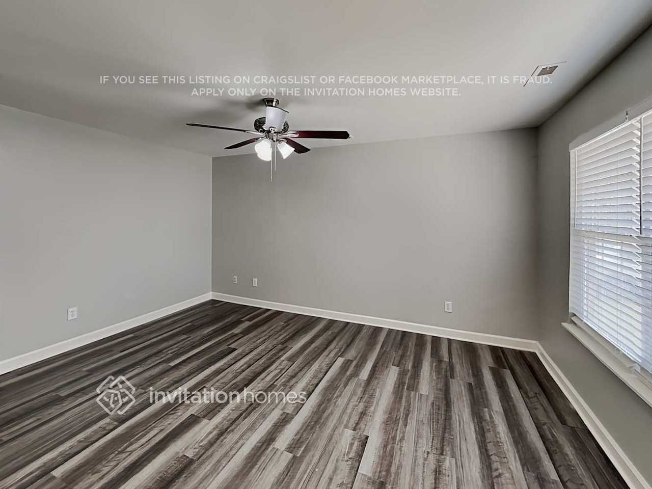 2435 Shad Ct - Photo 4 of 18
