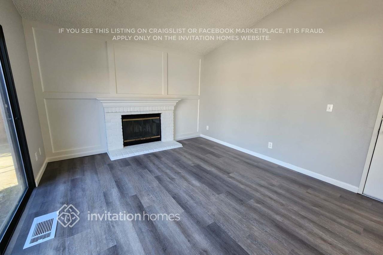 1401 Mandarin Ct - Photo 3 of 15