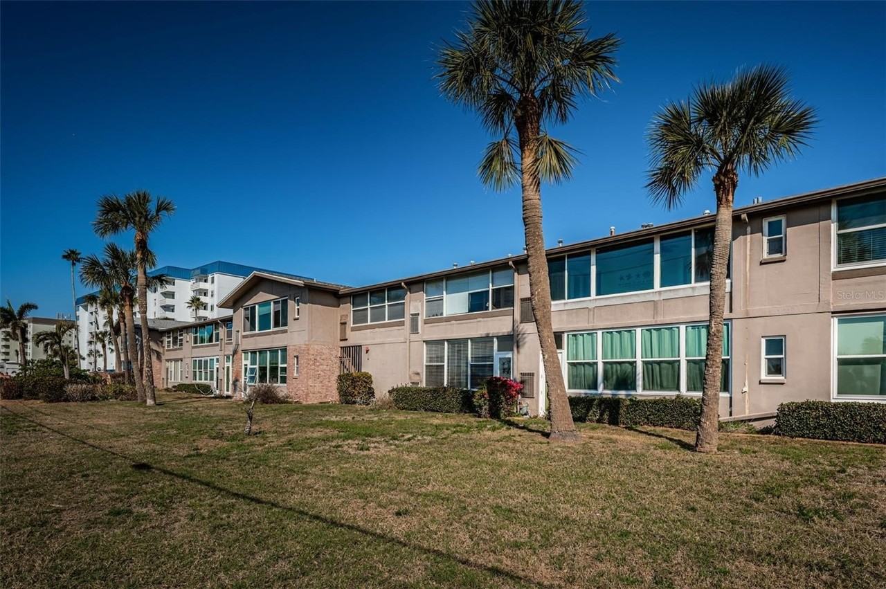 2 Causeway Blvd #208 - Photo 5 of 36