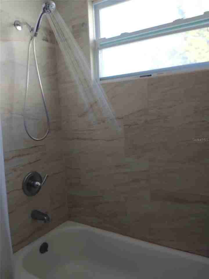 6224 Florida Dr - Photo 5 of 13