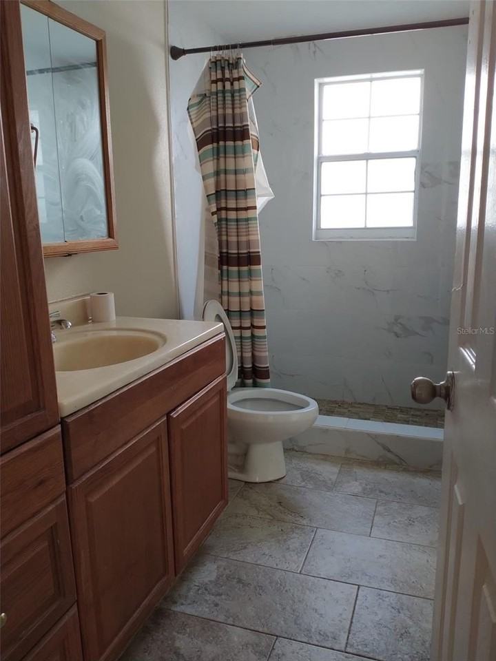 6224 Florida Dr - Photo 6 of 13