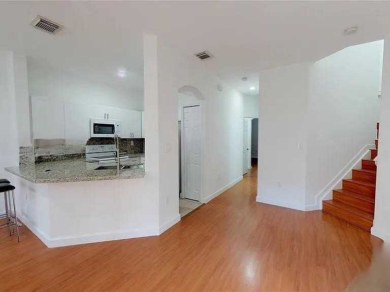 7772 Nw 114th Path - Photo 4 of 8