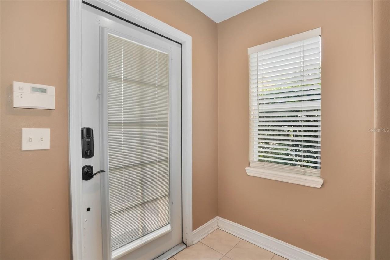 3102 Toscana Cir - Photo 2 of 40