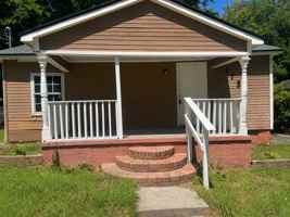 featured image of 1145 Davis Cir #1