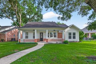4727 Lake Village Dr - Photo 1 of 1