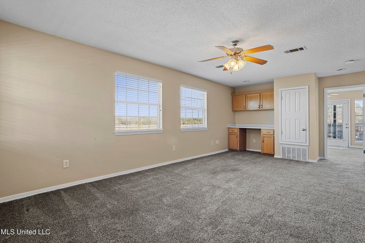 3230 Cumberland Rd - Photo 5 of 36
