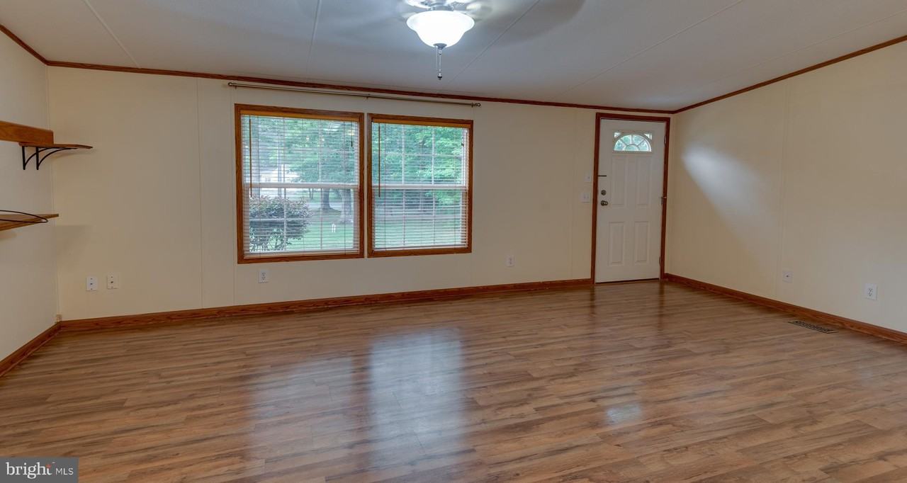 45170 Settlers Ln - Photo 7 of 41