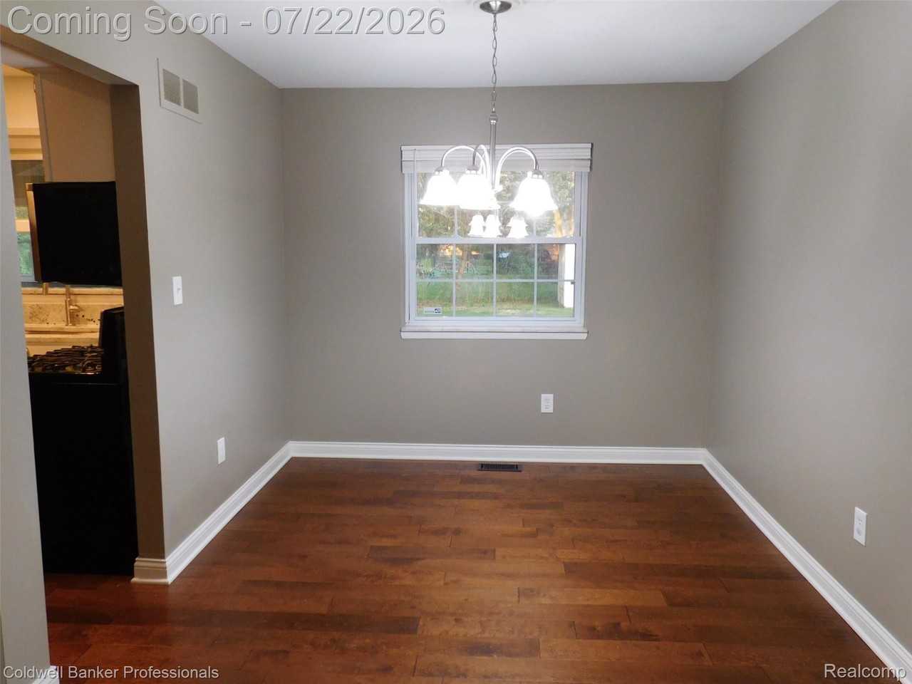 5726 Marble Dr - Photo 3 of 27