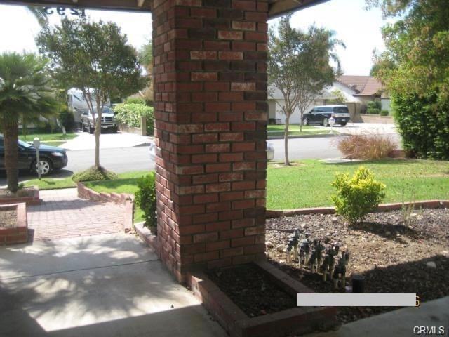 1293 Brenda Ct - Photo 4 of 9