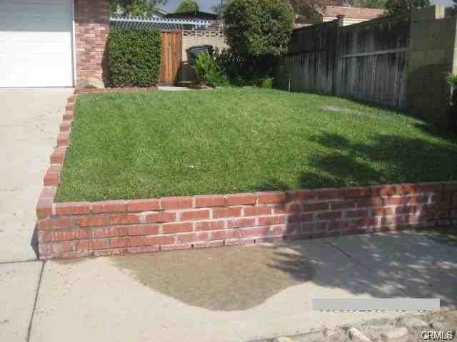 1293 Brenda Ct - Photo 5 of 9