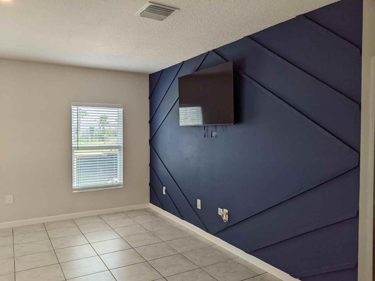 605 Lychee Ln - Photo 4 of 34