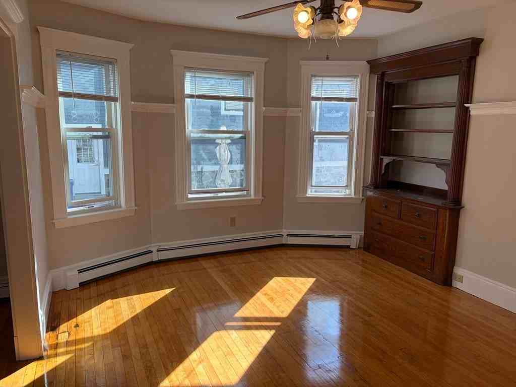 76 Grafton St - Photo 3 of 15