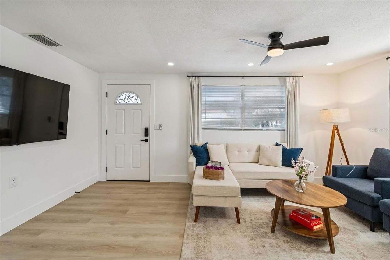 13264 120th Ln - Photo 7 of 50