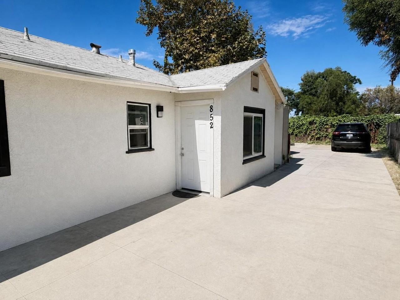 852 N Lugo Ave #1 - Photo 2 of 10