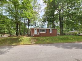 featured image of 3225 Forrest Hills Dr #1