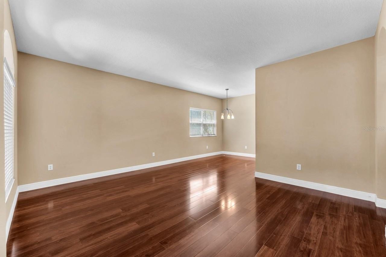 10904 Summerton Dr - Photo 7 of 36