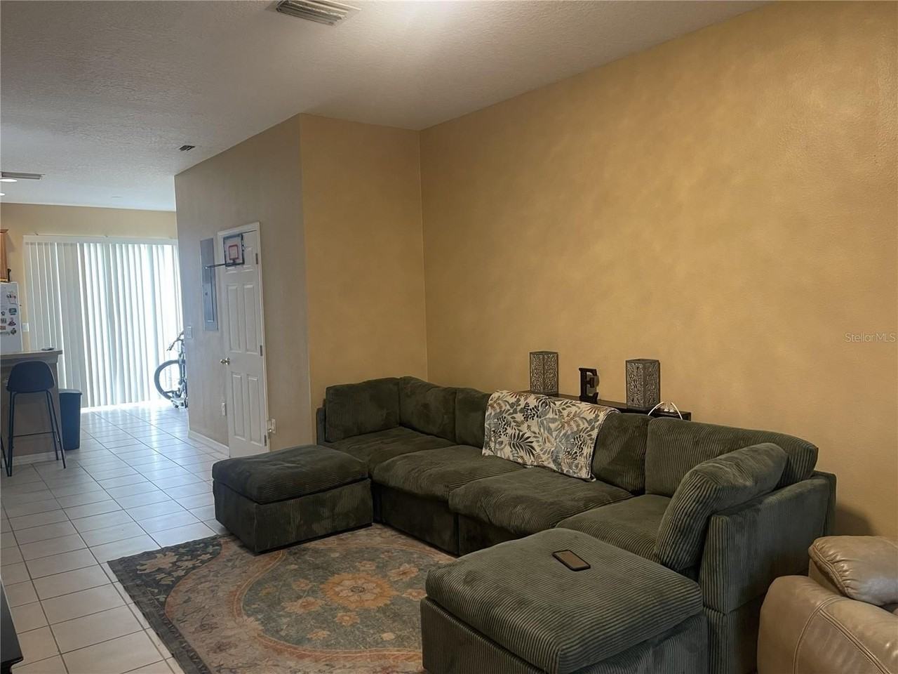 11517 Declaration Dr - Photo 2 of 14
