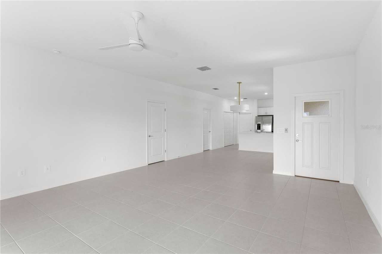 12805 Crystal Jade Way - Photo 7 of 47