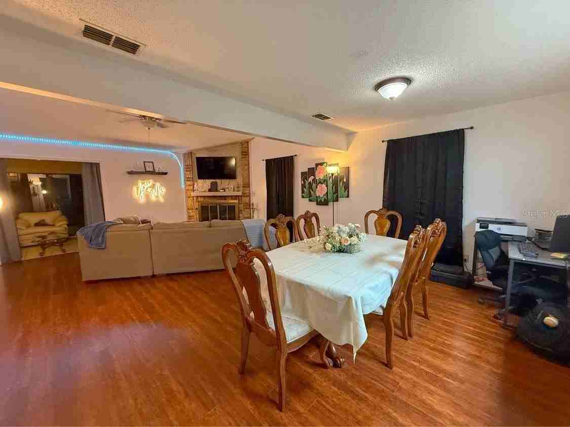 35058 Whispering Oaks Blvd - Photo 3 of 15