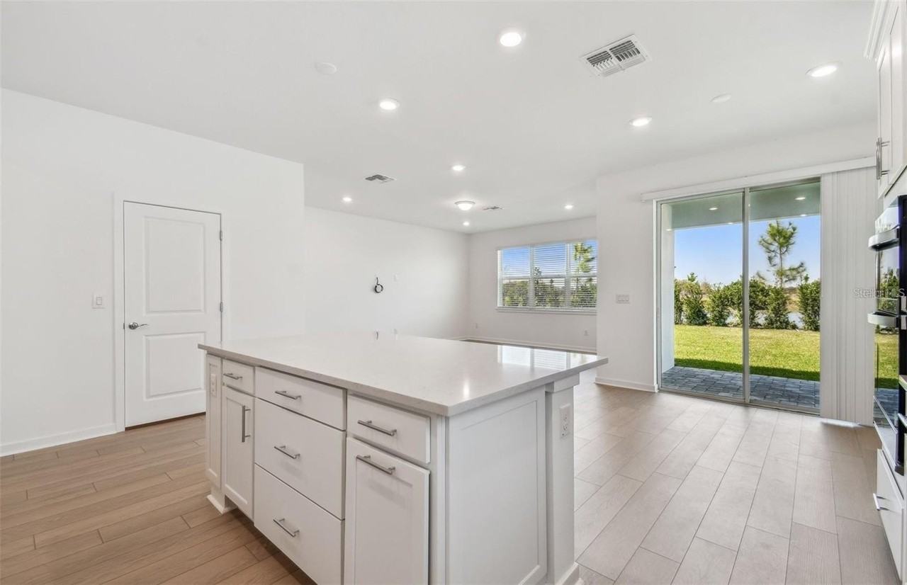 6741 Michael Favor Way - Photo 4 of 23