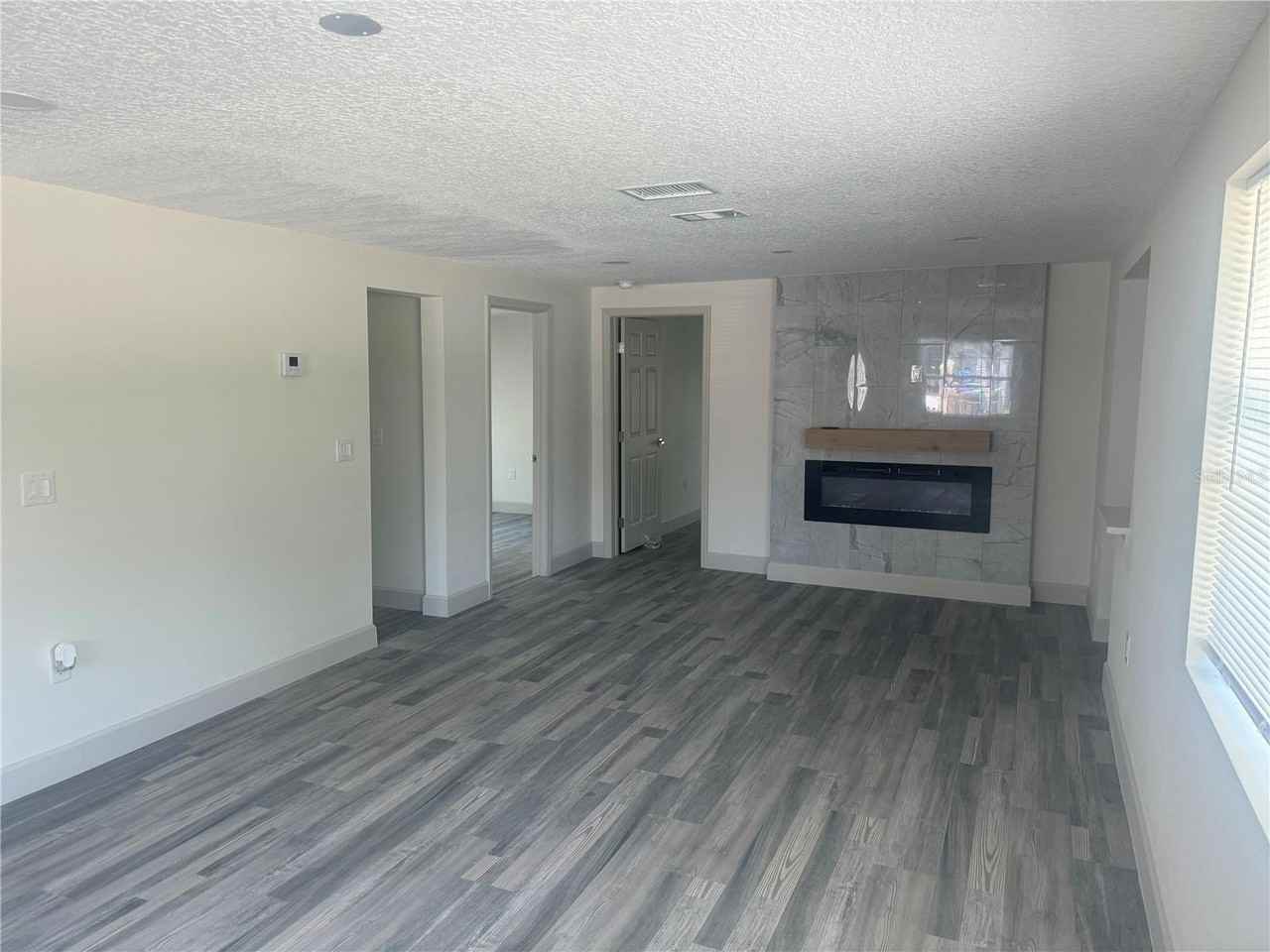 1149 La Salle St - Photo 6 of 16
