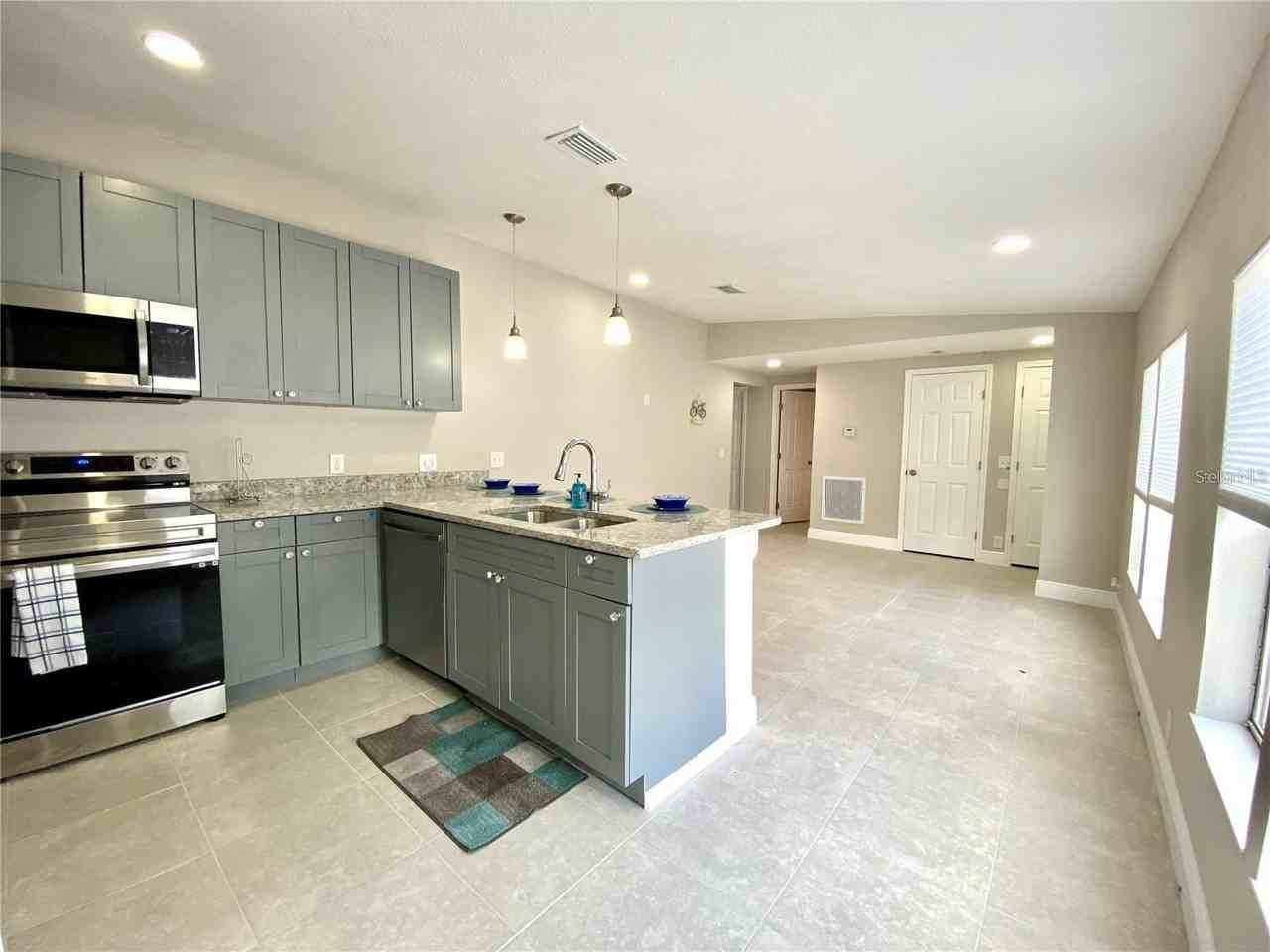 8726 Mayflower Rd - Photo 6 of 7