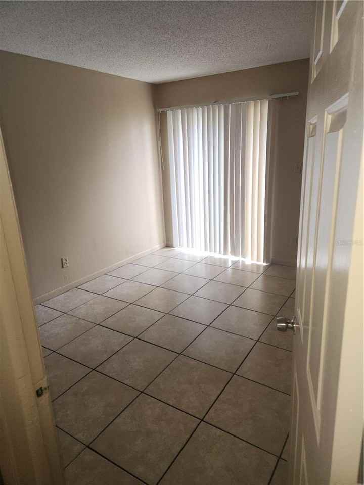 3922 E Jean St #1 - Photo 3 of 5