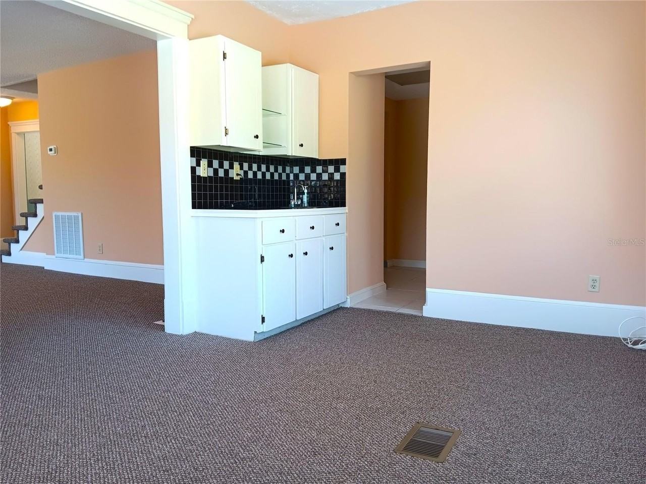 830 37th Ave S - Photo 5 of 28