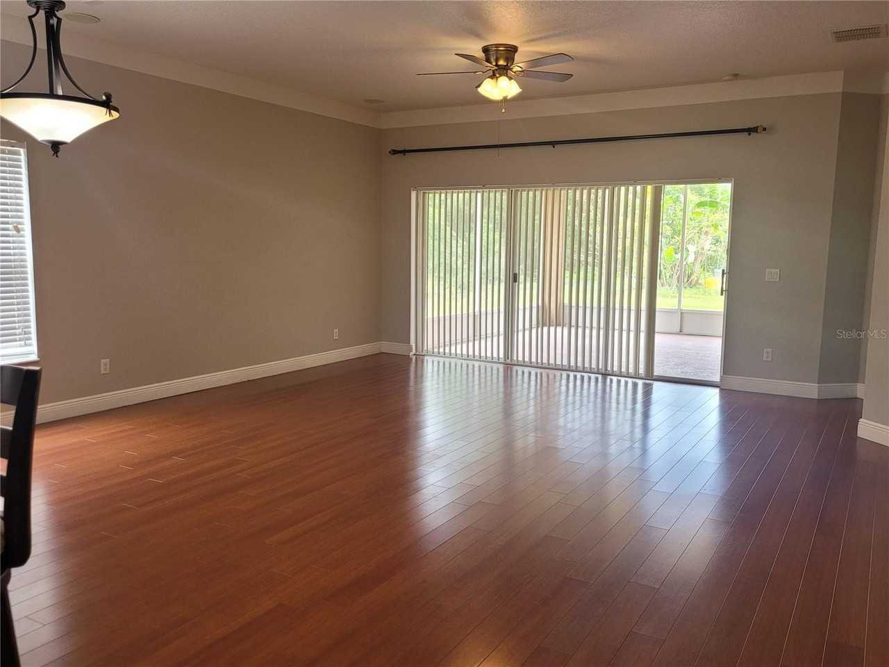 20722 Great Laurel Ave - Photo 3 of 39