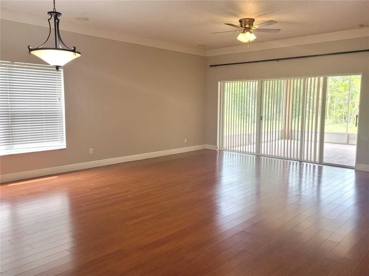 20722 Great Laurel Ave - Photo 5 of 39