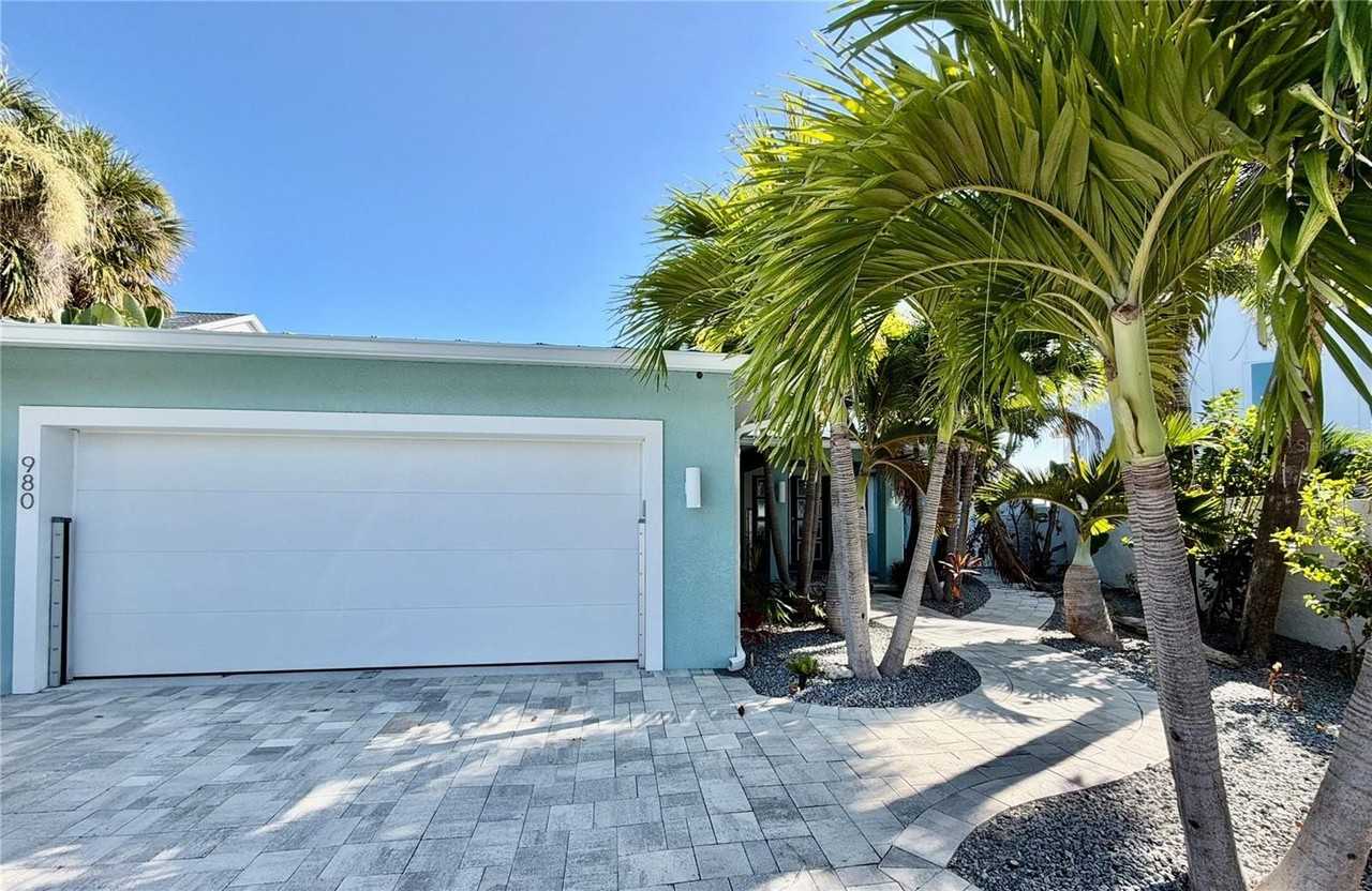 980 Boca Ciega Isle Dr - Photo 4 of 42