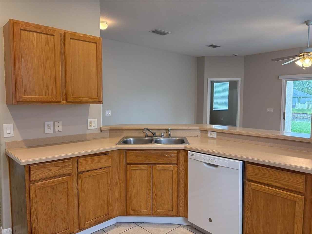 3922 Washburn Pl - Photo 6 of 40