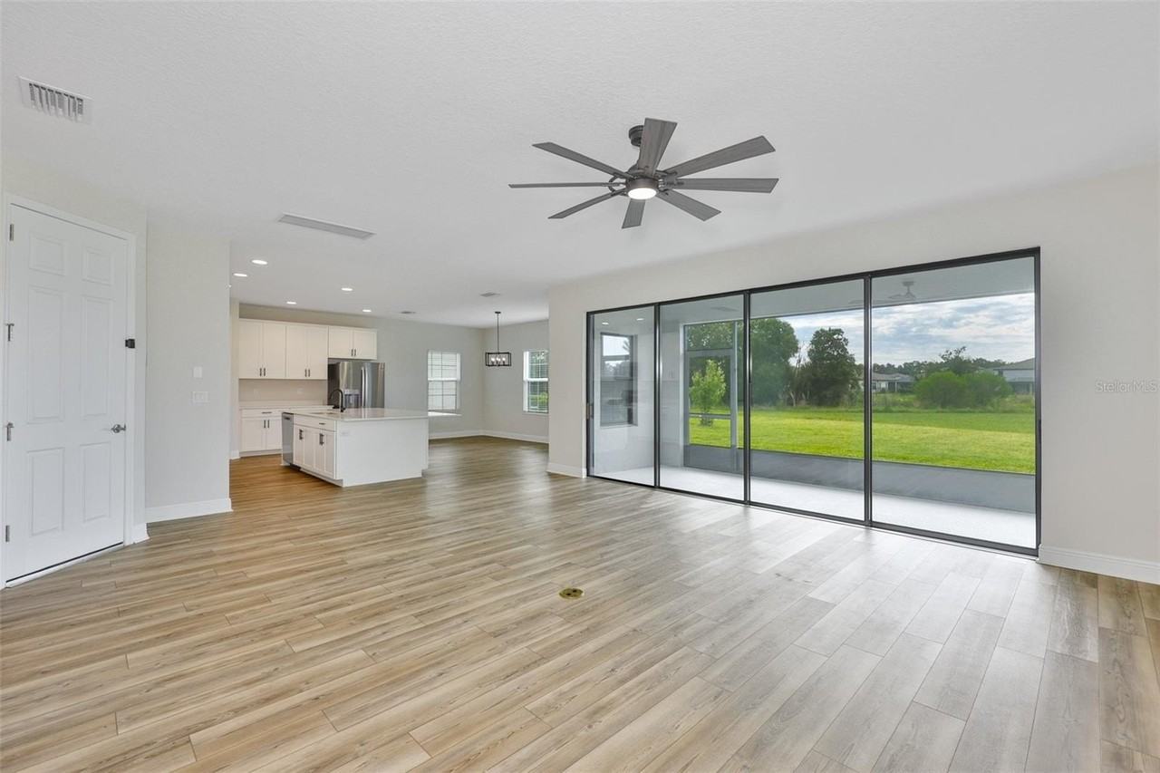 14661 Horse Trot Rd - Photo 3 of 39