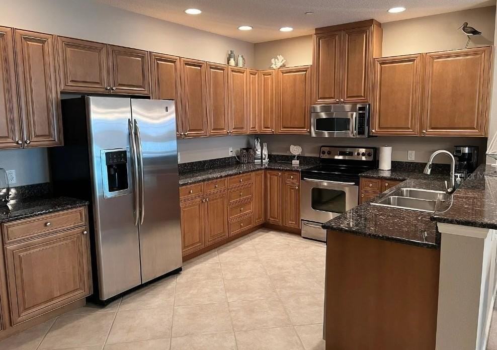 505 Mandalay Ave #72 - Photo 2 of 16