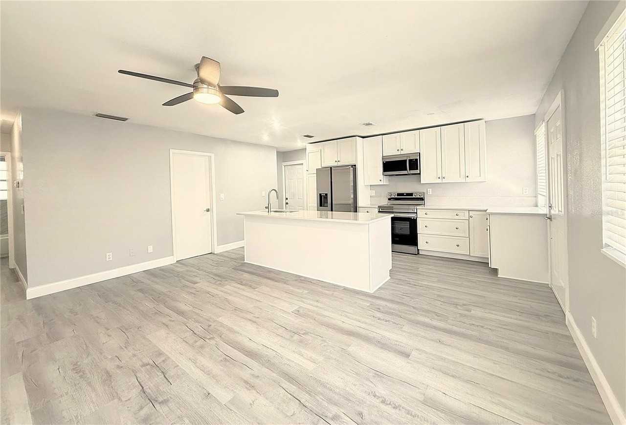 1231 Illinois Ave #1 - Photo 5 of 20