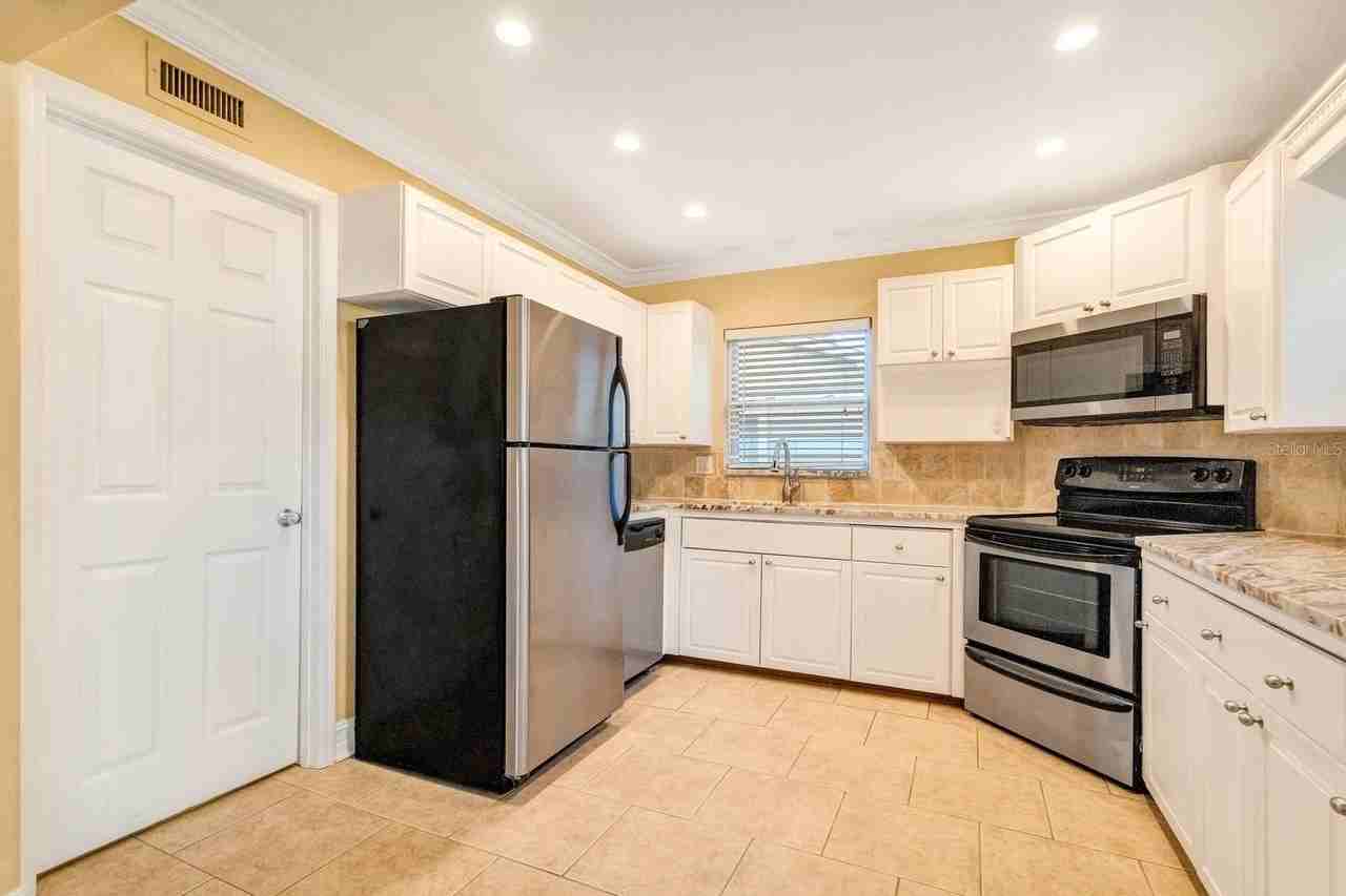 5813 27th Ave S - Photo 7 of 17