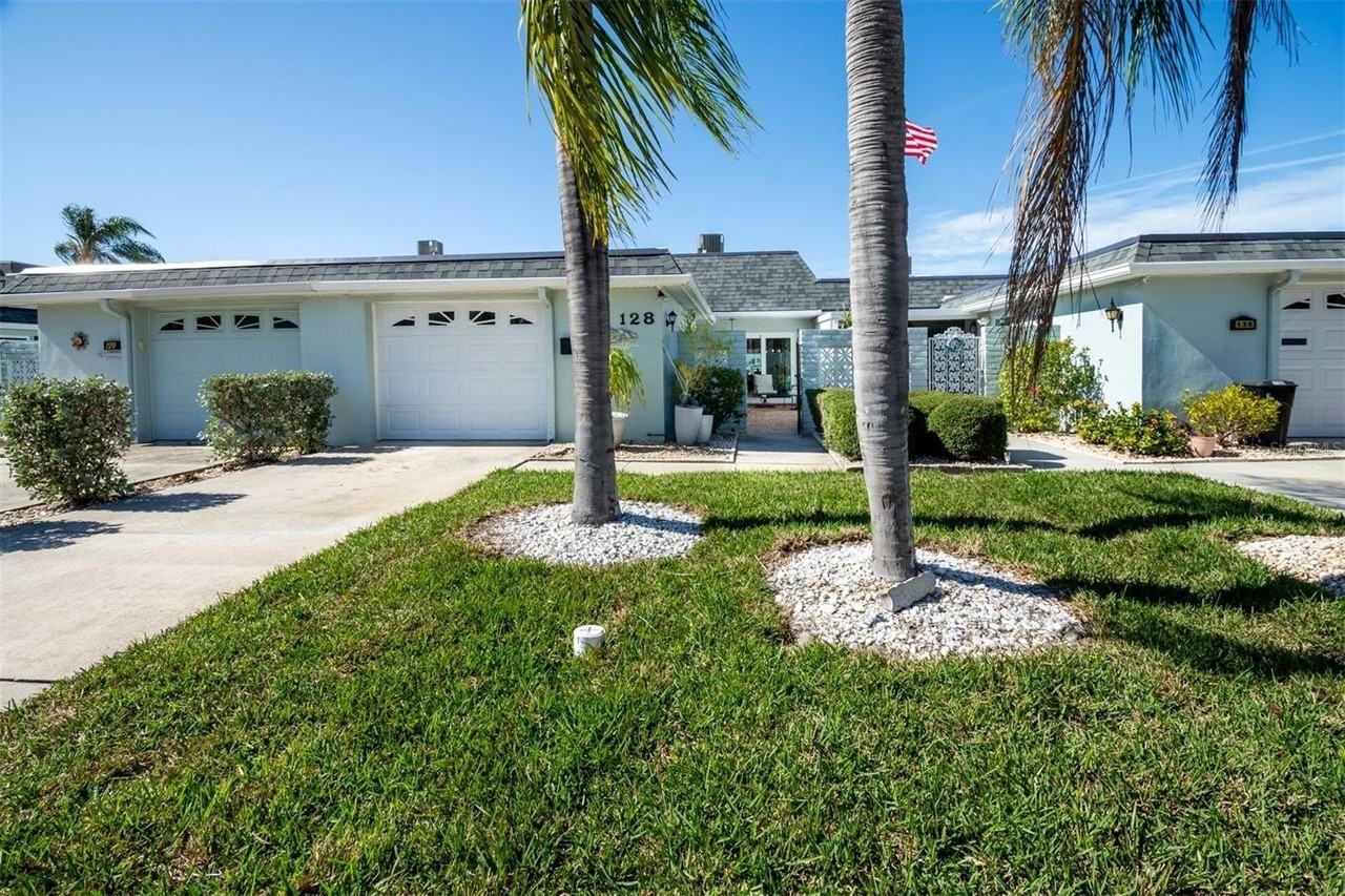 128 Boca Ciega Point Blvd N - Photo 5 of 31
