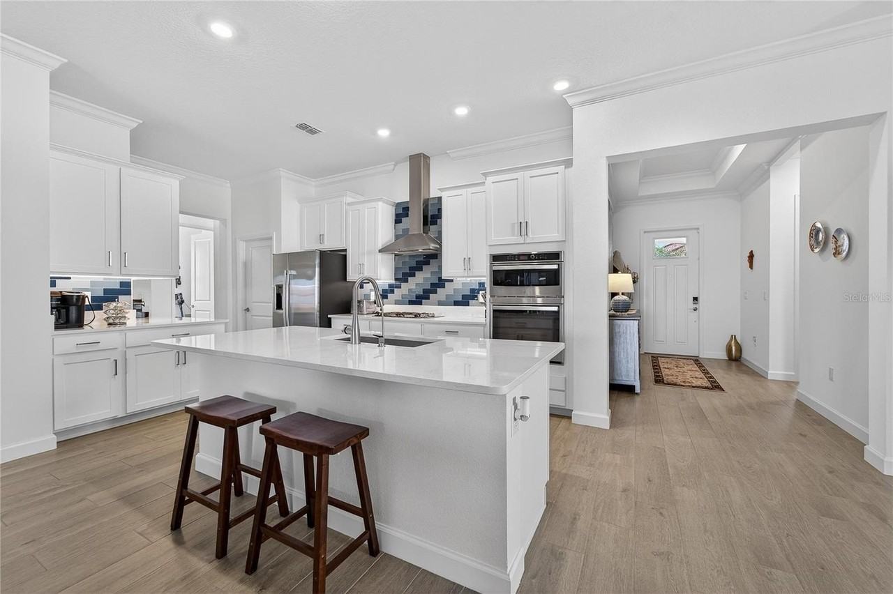 17216 Scuba Crest St - Photo 5 of 50