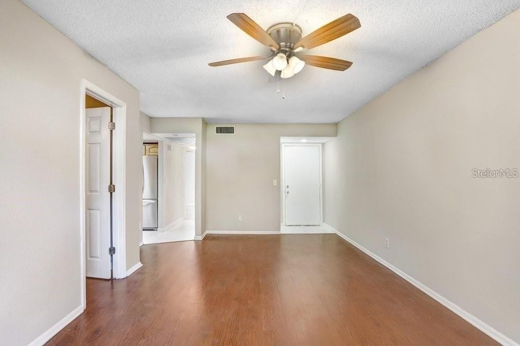 4833 Puritan Cir #101 - Photo 5 of 16