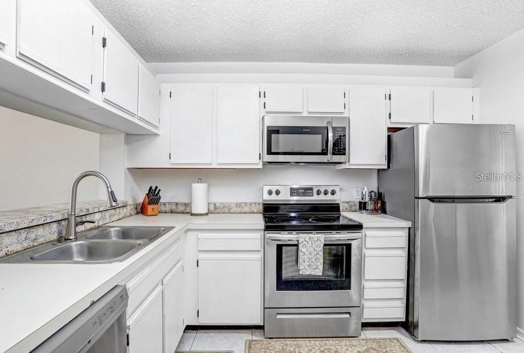 2424 W Tampa Bay Blvd #M205 - Photo 5 of 24