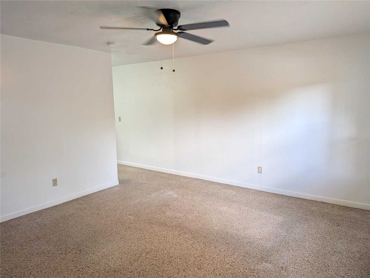 2461 Nw 44th Ave - Photo 2 of 13