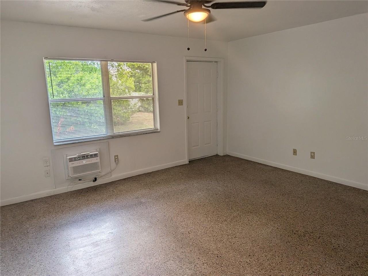 2461 Nw 44th Ave - Photo 3 of 13