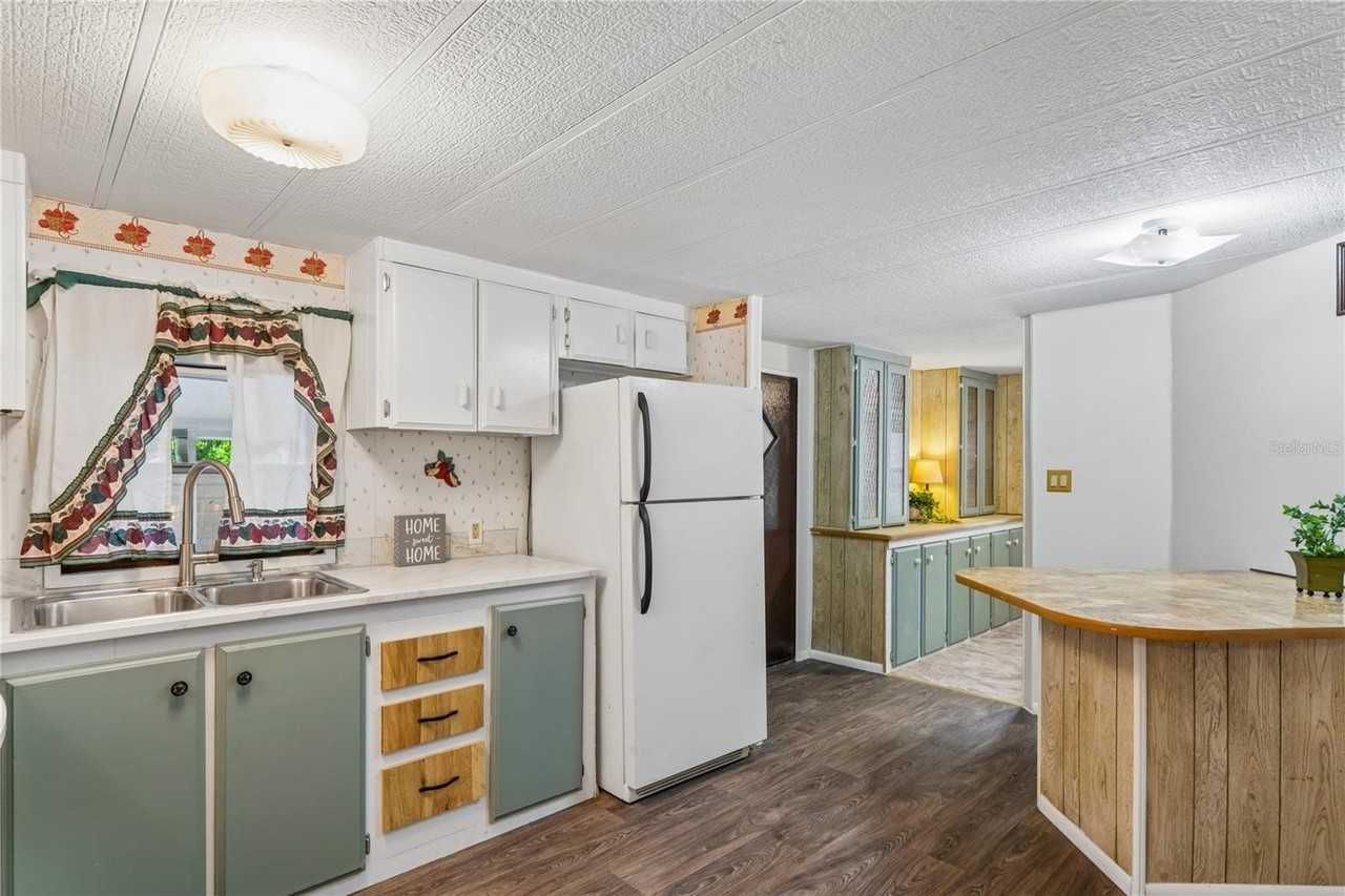 6601 Sutherland Ave - Photo 4 of 42