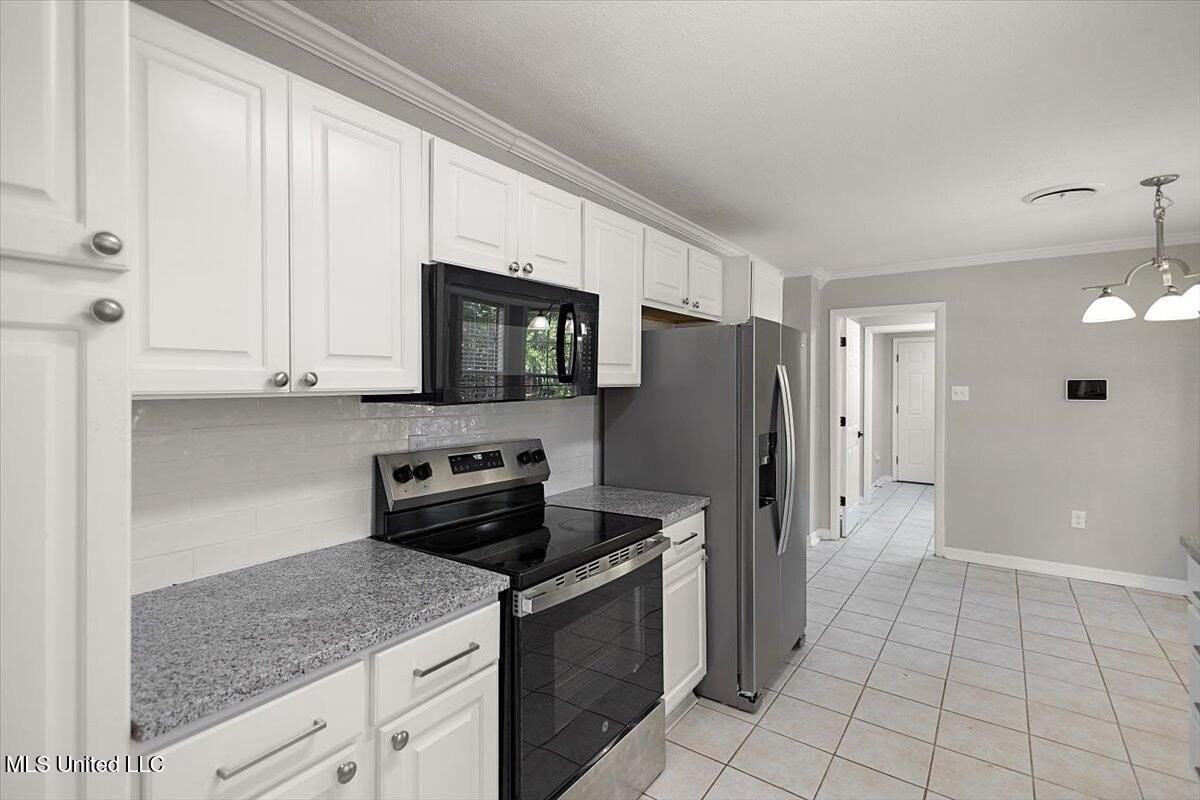 36 Pebble Hill Dr - Photo 3 of 31