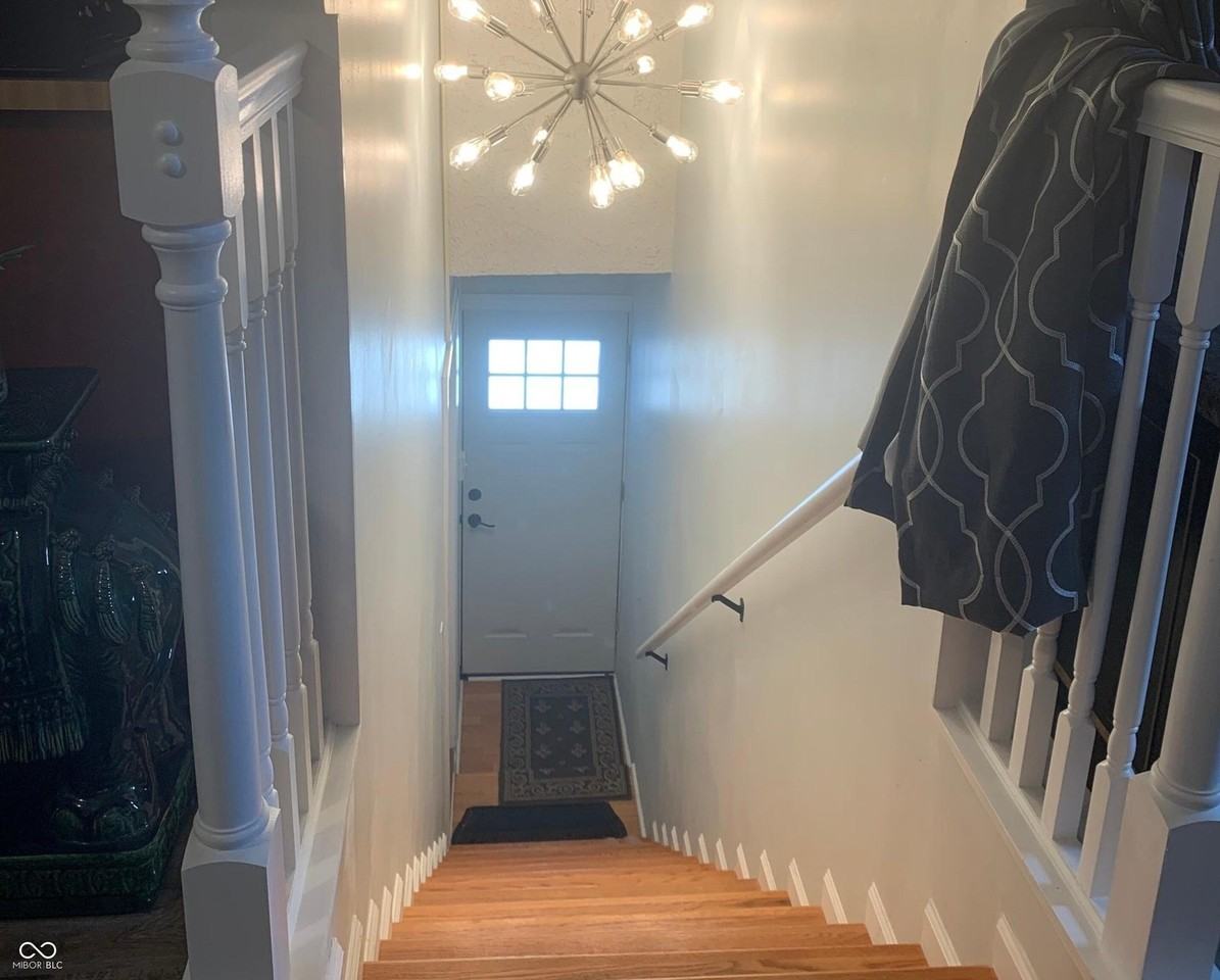 851 N Madison Ave - Photo 5 of 15