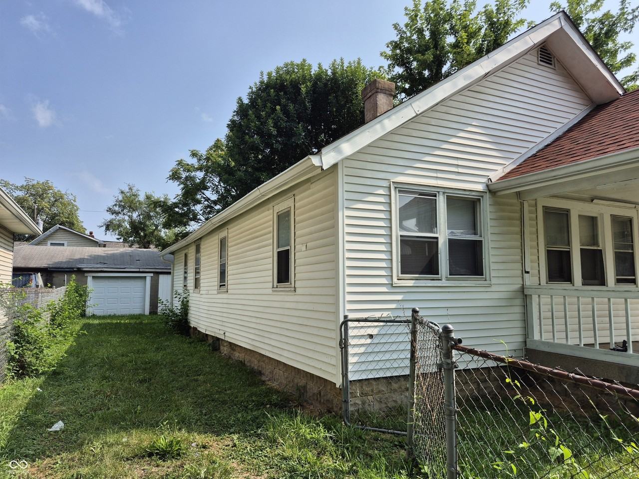 2908 E 17th St - Photo 2 of 22