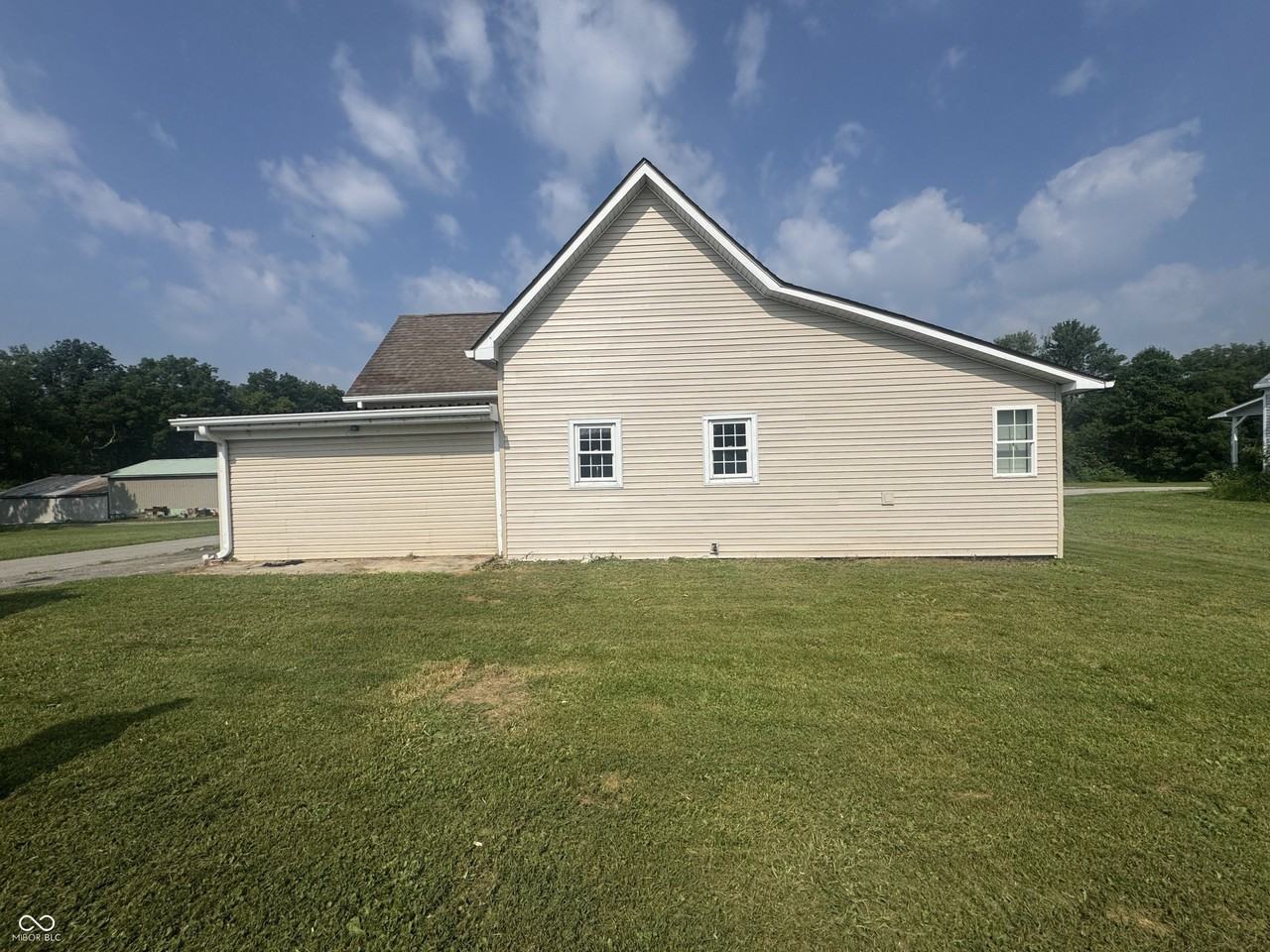 308 S Range St - Photo 3 of 18