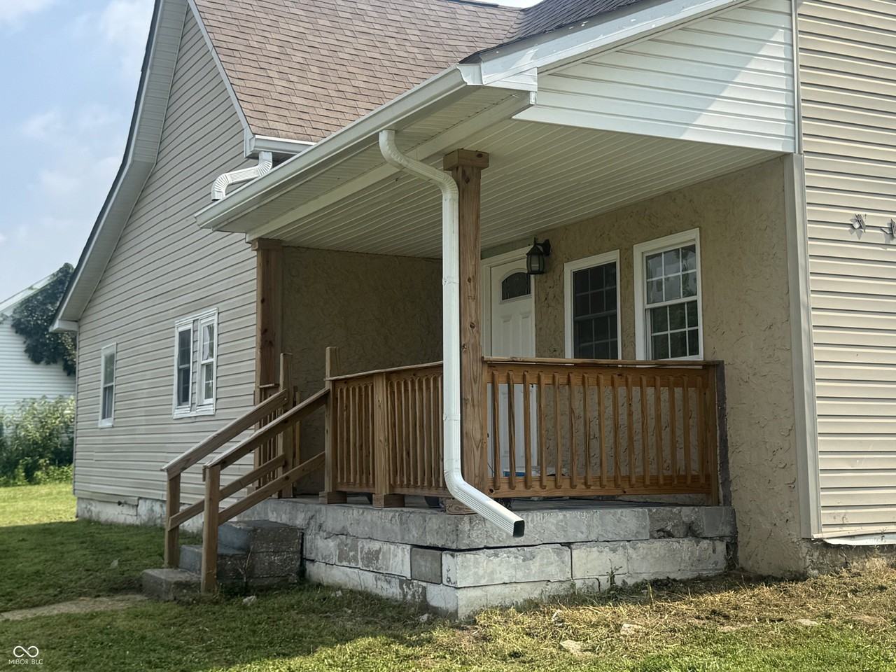 308 S Range St - Photo 4 of 18